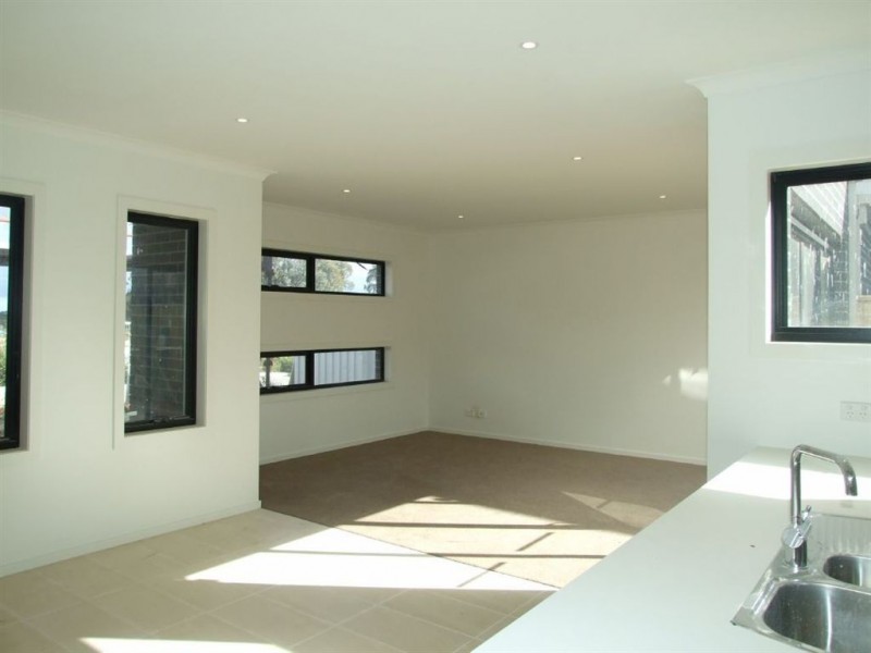 27 Flemington Rise, Officer VIC 3809