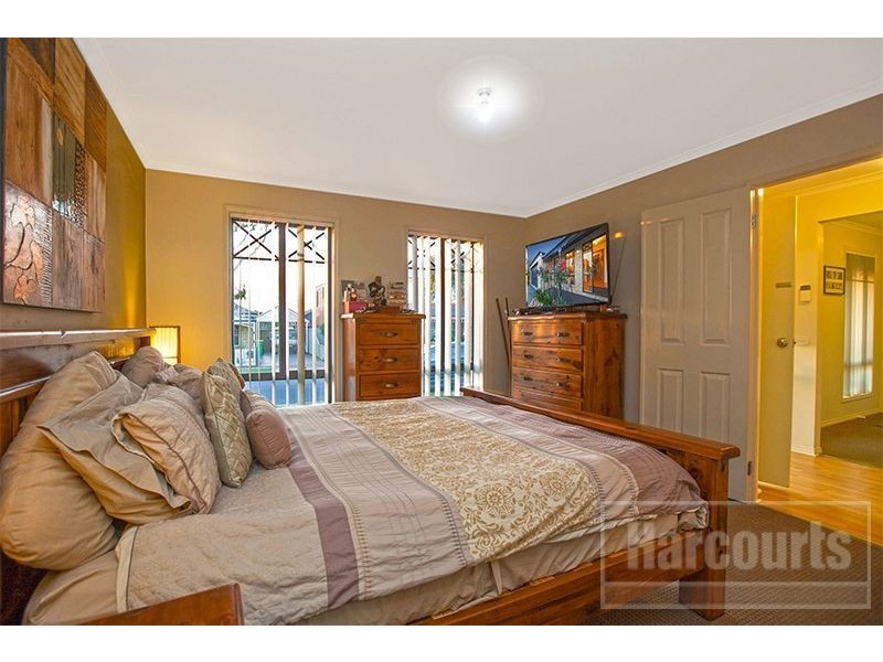 13 Barwon Drive, Pakenham VIC 3810