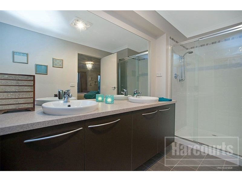 20 Ironbark Circuit, Pakenham VIC 3810