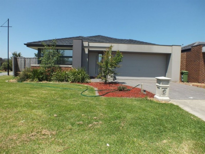 54 Algerd Way, Pakenham VIC 3810