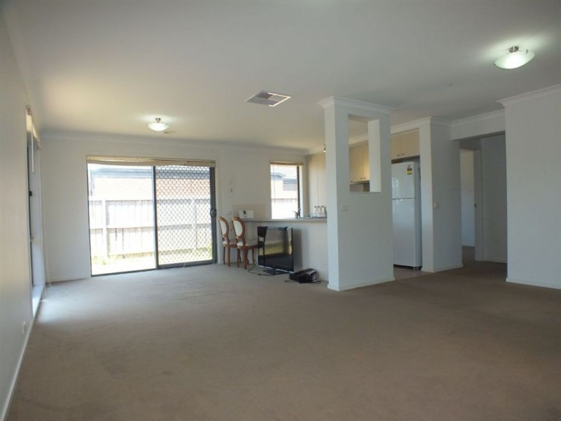 54 Algerd Way, Pakenham VIC 3810