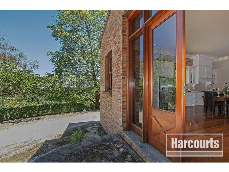 332 Garfield North Road, Garfield North VIC 3814