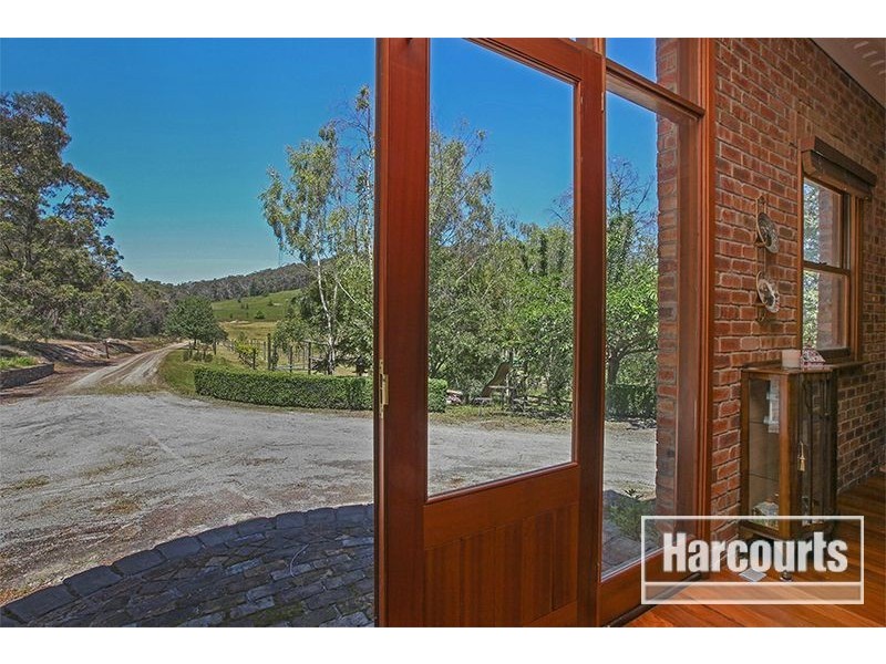 332 Garfield North Road, Garfield North VIC 3814