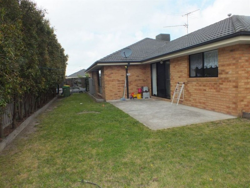 3 Dobell Street, Pakenham VIC 3810