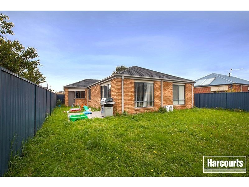 12 Scarlet Crescent, Pakenham VIC 3810