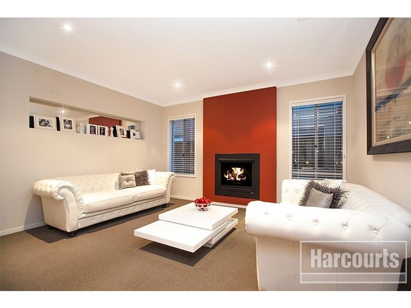 6 Flemington Rise, Officer VIC 3809