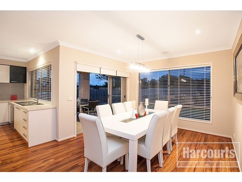 6 Flemington Rise, Officer VIC 3809