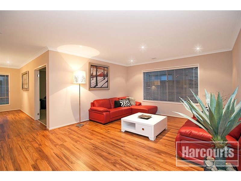 6 Flemington Rise, Officer VIC 3809