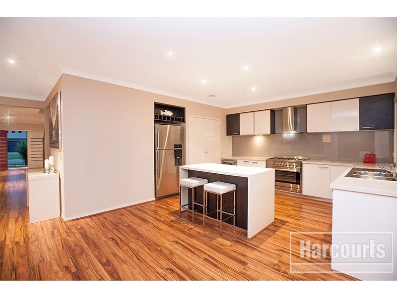 6 Flemington Rise, Officer VIC 3809