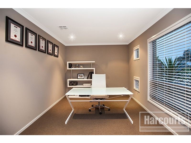 6 Flemington Rise, Officer VIC 3809