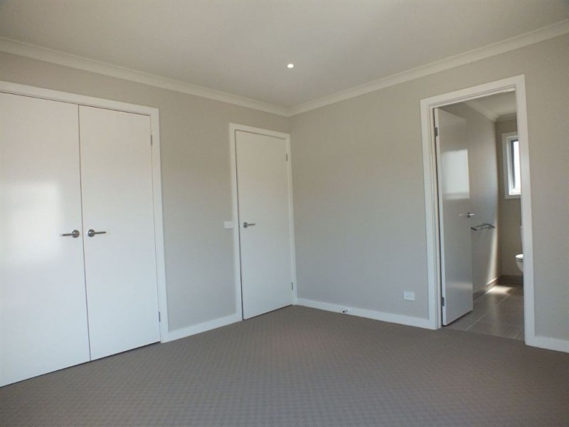 41 Cormorant Parade, Pakenham VIC 3810