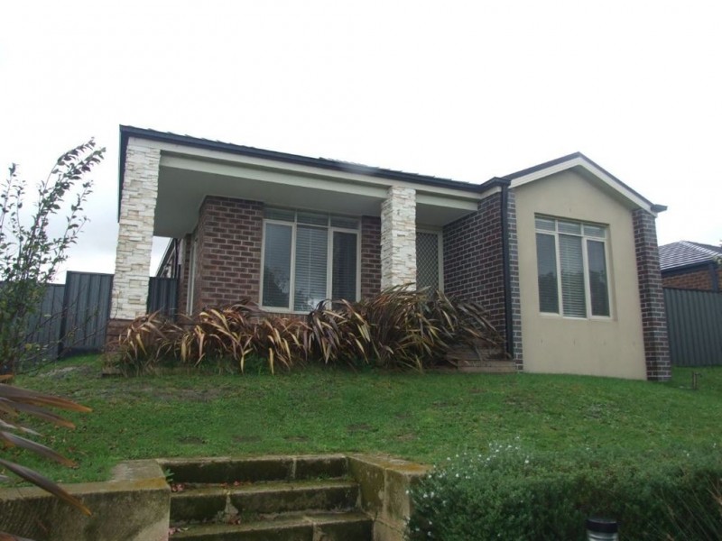 2 Volta Lane, Pakenham VIC 3810