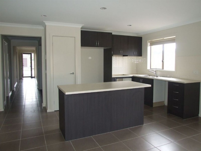 58 Melissa Way, Pakenham VIC 3810