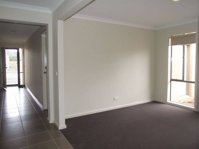 58 Melissa Way, Pakenham VIC 3810