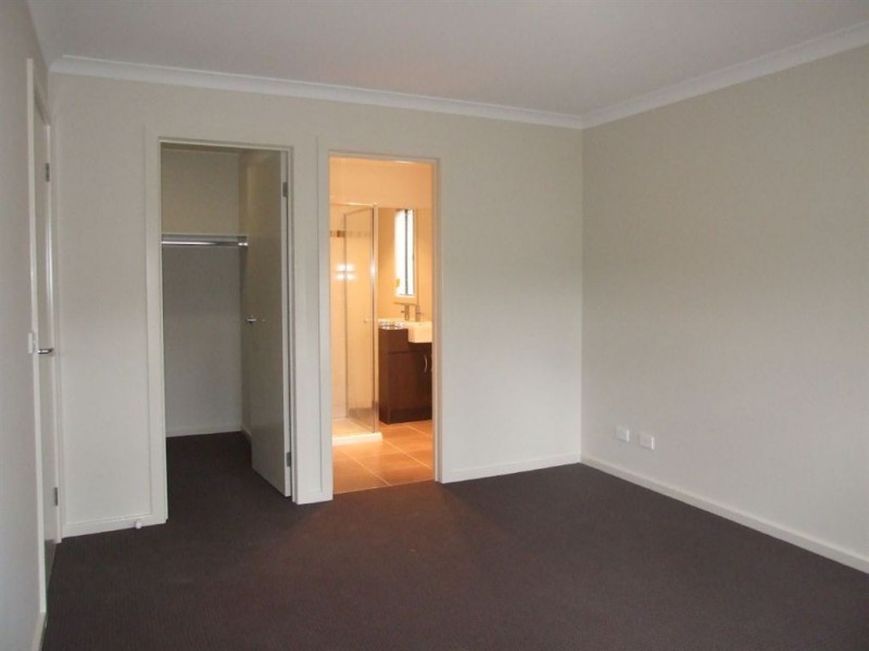 58 Melissa Way, Pakenham VIC 3810