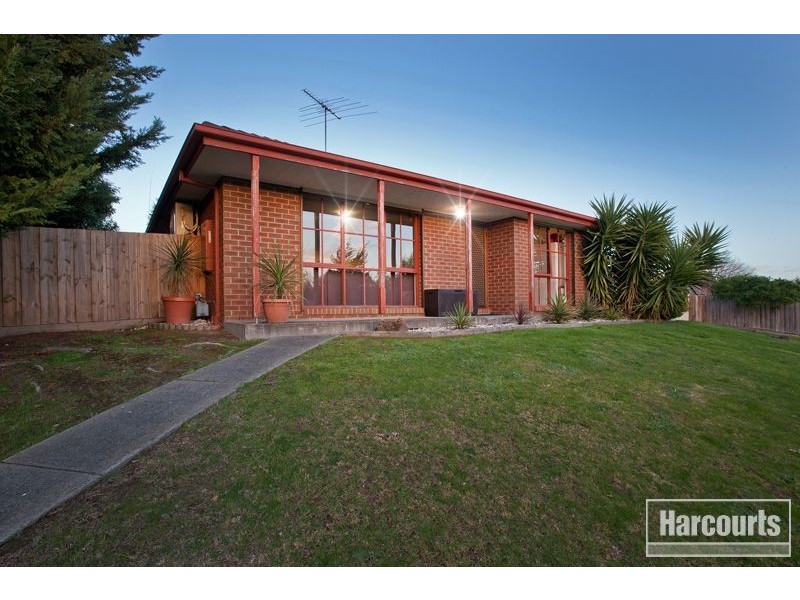 14 Osborn Grove, Pakenham VIC 3810