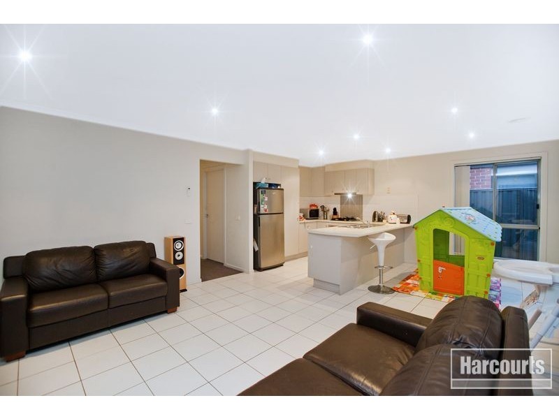 10 Seville Street, Pakenham VIC 3810