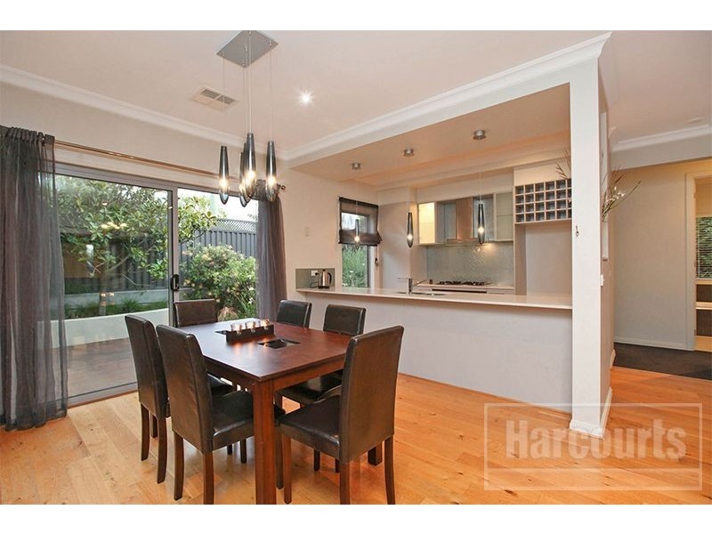 12 Wild Cherry Avenue, Pakenham VIC 3810