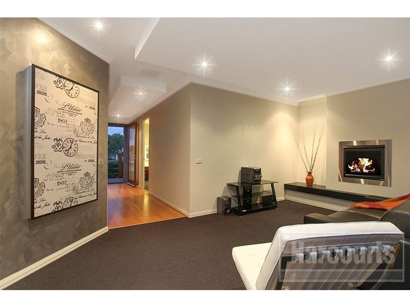 12 Wild Cherry Avenue, Pakenham VIC 3810