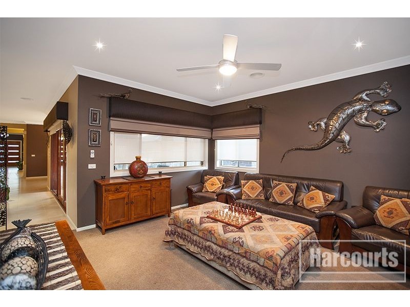 115 Livingstone Boulevard, Pakenham VIC 3810