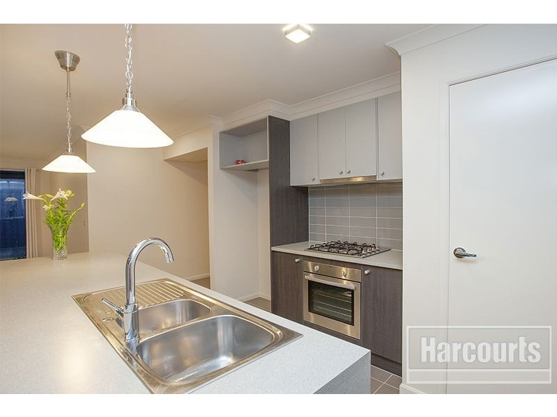 8 Birch Court, Pakenham VIC 3810