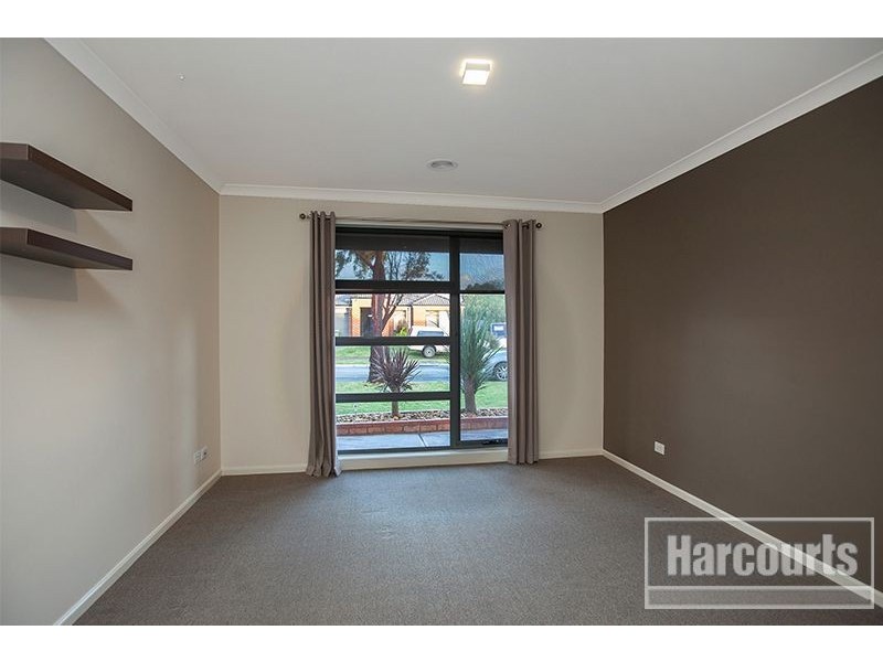 8 Birch Court, Pakenham VIC 3810