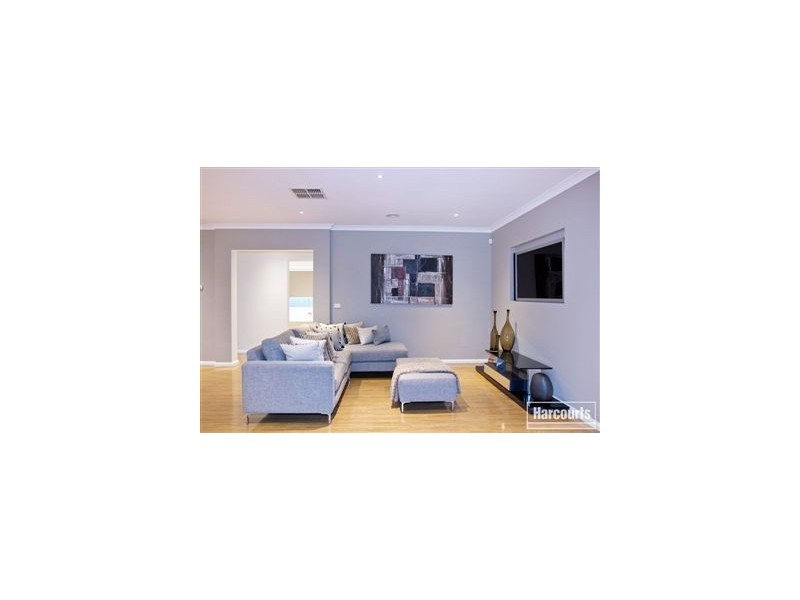 20 Villella Drive, Pakenham VIC 3810