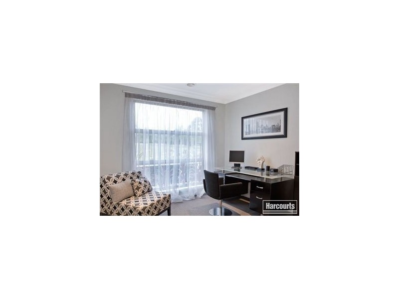 20 Villella Drive, Pakenham VIC 3810
