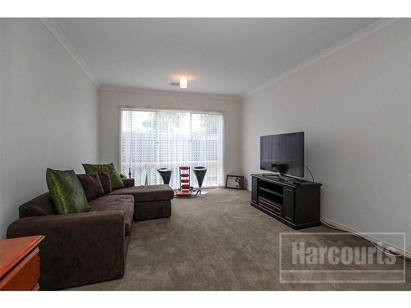 2/13 Lorraine Court, Pakenham VIC 3810
