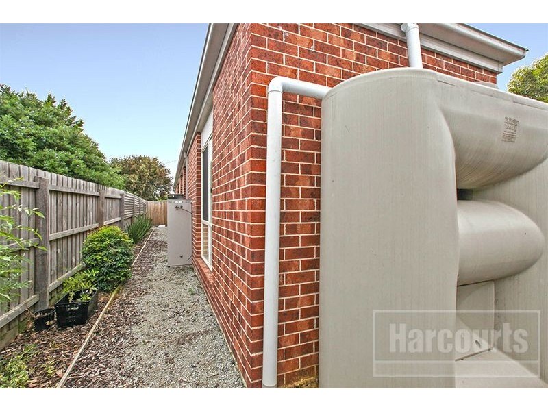 2/13 Lorraine Court, Pakenham VIC 3810