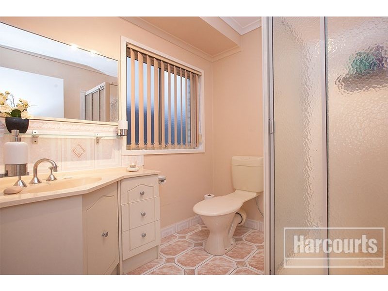 30 Pommel Street, Pakenham VIC 3810