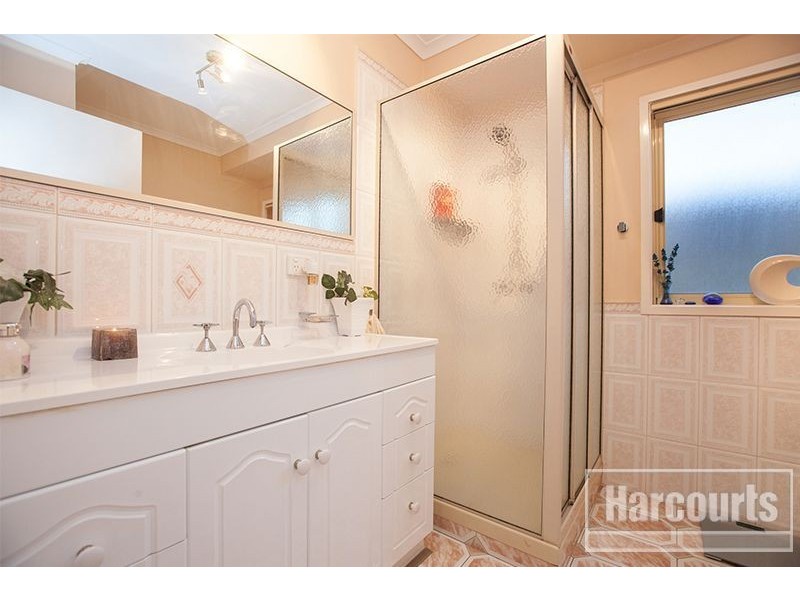 30 Pommel Street, Pakenham VIC 3810