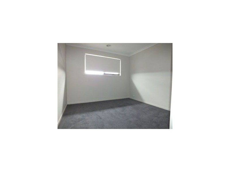 15 Herbert Street, Pakenham VIC 3810