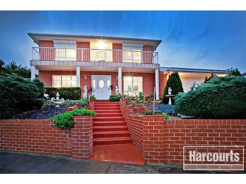 10 Highland Drive, Pakenham VIC 3810