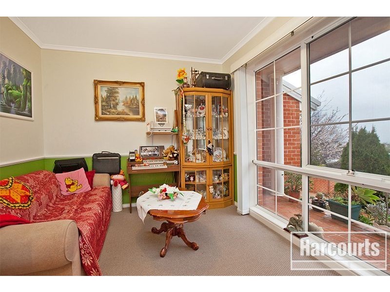 10 Highland Drive, Pakenham VIC 3810