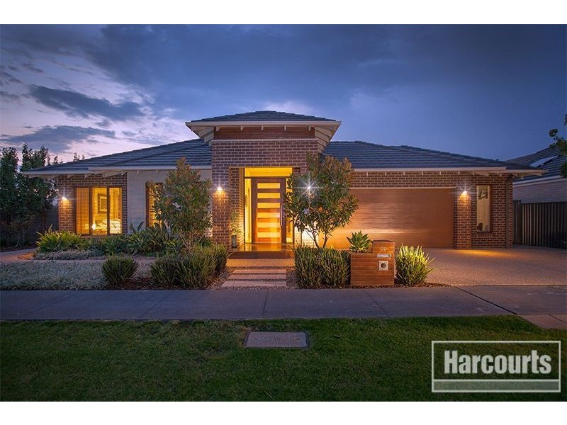28 Downing Square, Pakenham VIC 3810