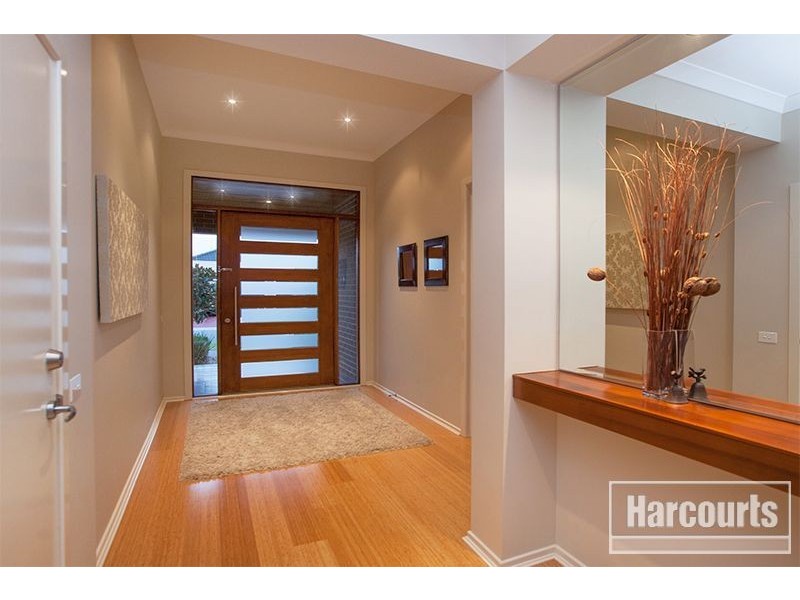 28 Downing Square, Pakenham VIC 3810