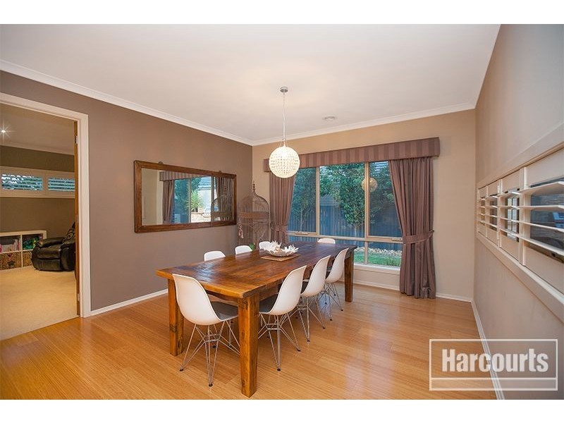 28 Downing Square, Pakenham VIC 3810