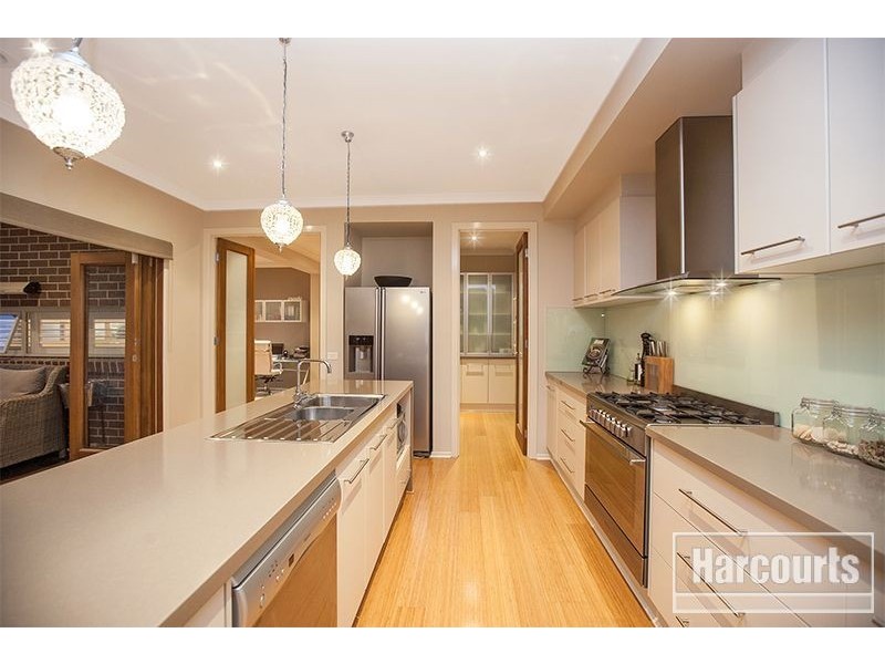 28 Downing Square, Pakenham VIC 3810