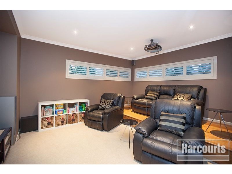 28 Downing Square, Pakenham VIC 3810