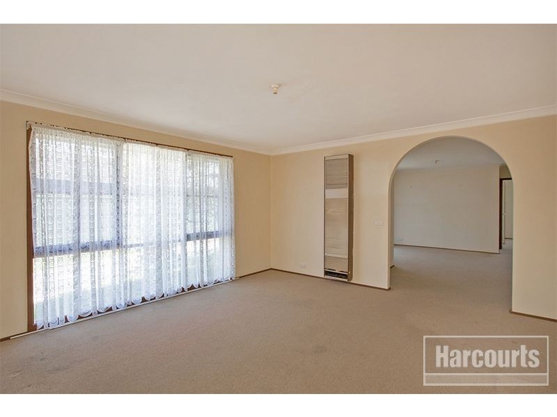 80 Racecourse Road, Pakenham VIC 3810