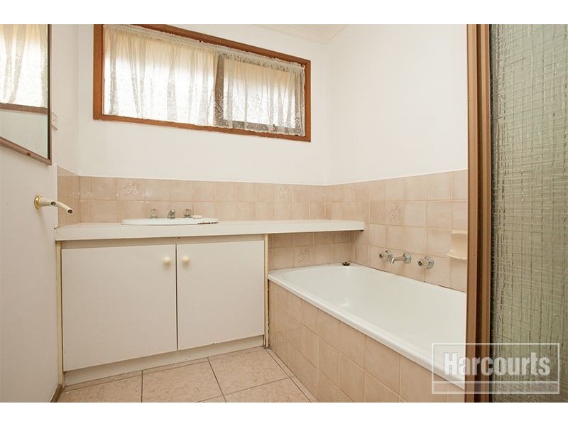 80 Racecourse Road, Pakenham VIC 3810