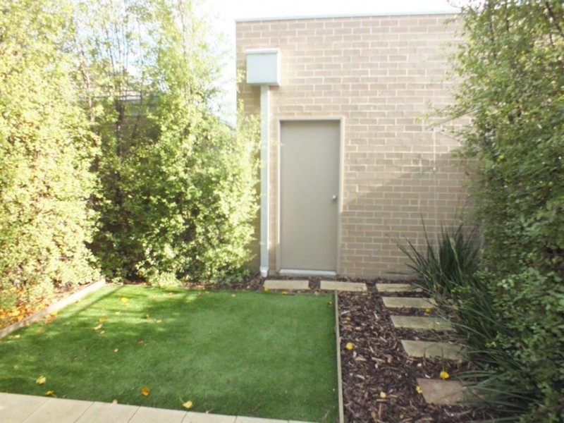 3 Egret Way, Pakenham VIC 3810