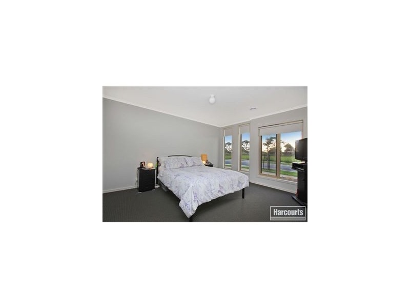 7 Verve Drive, Officer VIC 3809