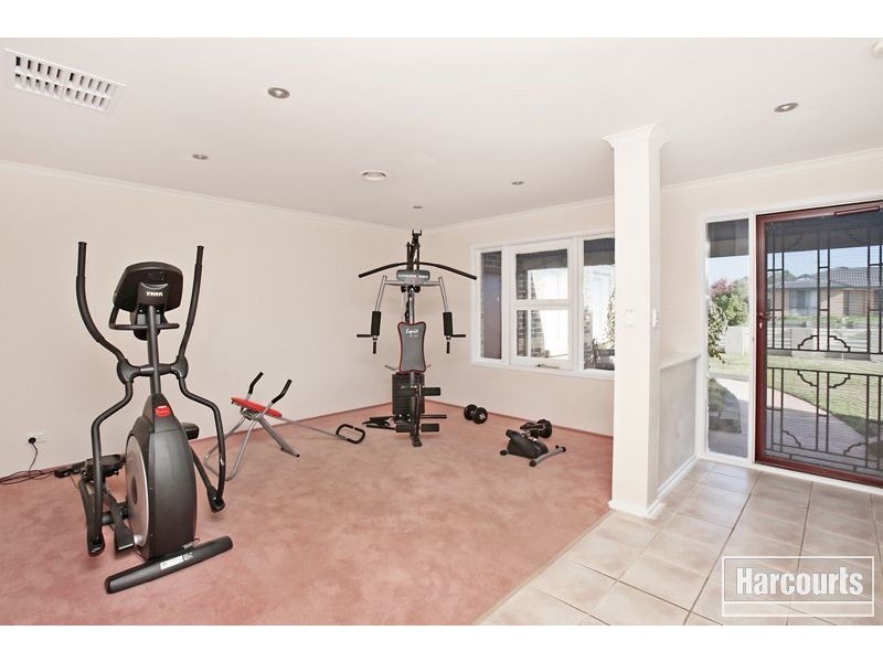 66 Dunbarton Drive, Pakenham VIC 3810