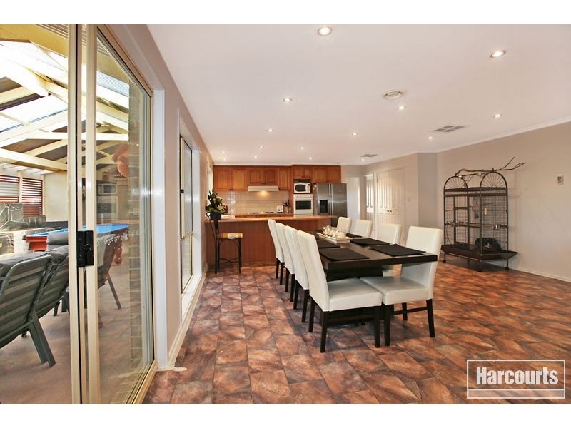 66 Dunbarton Drive, Pakenham VIC 3810