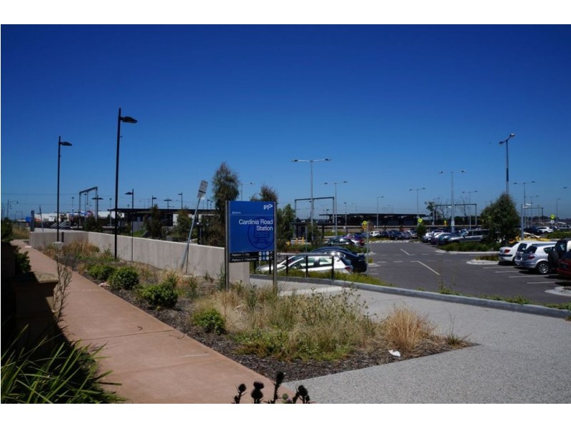10 Acorn Lane, Pakenham VIC 3810