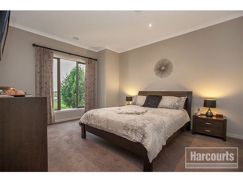 5 Dairy Close, Officer VIC 3809