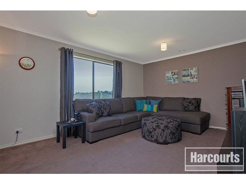 51 Manna Gum Drive, Pakenham VIC 3810