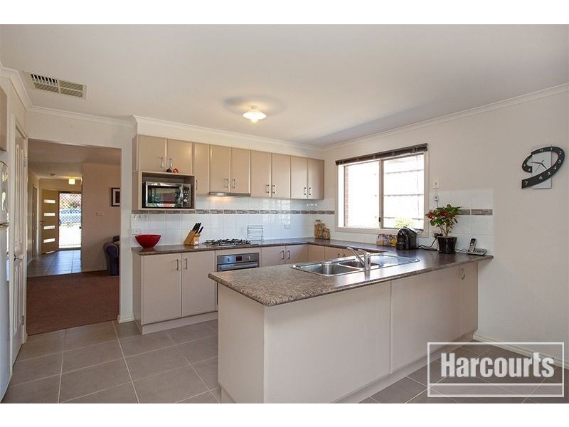 51 Manna Gum Drive, Pakenham VIC 3810